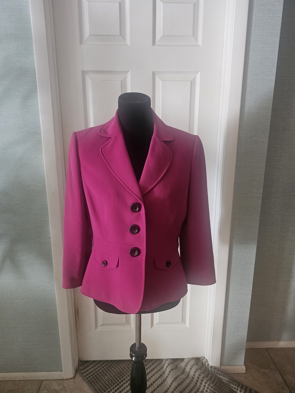 Tahari Magenta Tailored Blazer Jacket